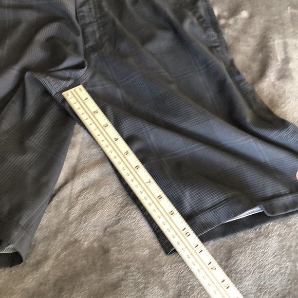 Men’s size 32 hang ten shorts - Picture 8 of 14